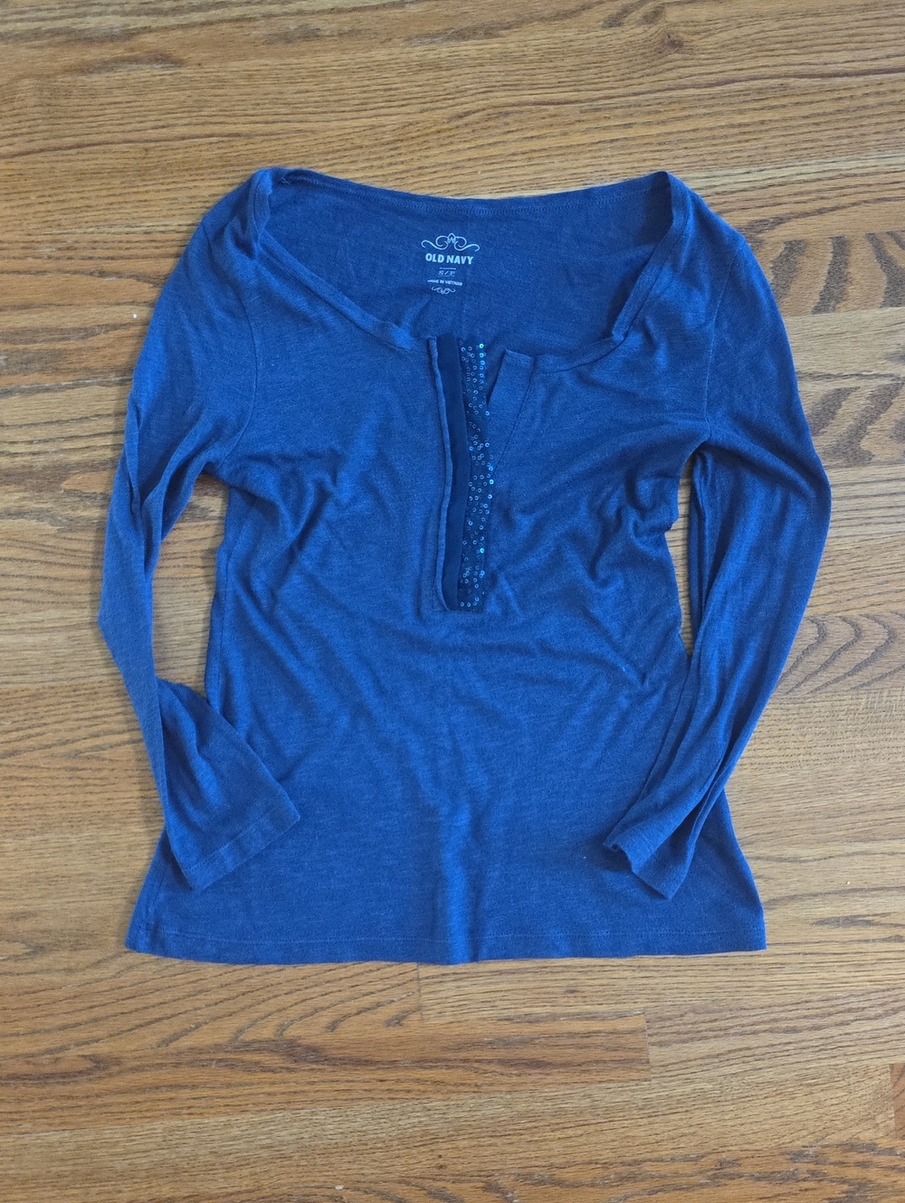 Old Navy Women's Long Sleeve Scoop-Neck Top in Navy Blue